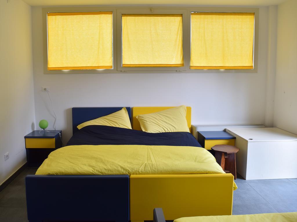 Rental Rooms Antonella Тавулия Екстериор снимка